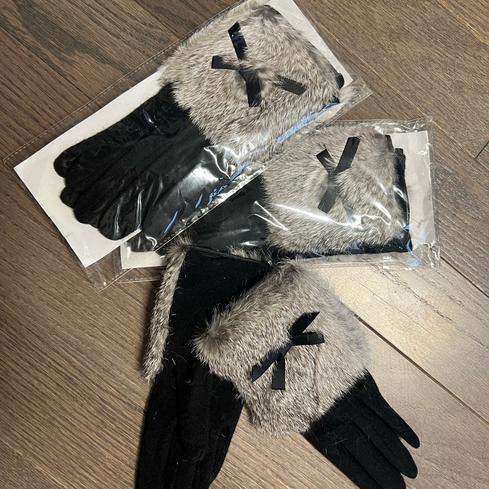 Gloves - Picture 5 of 14